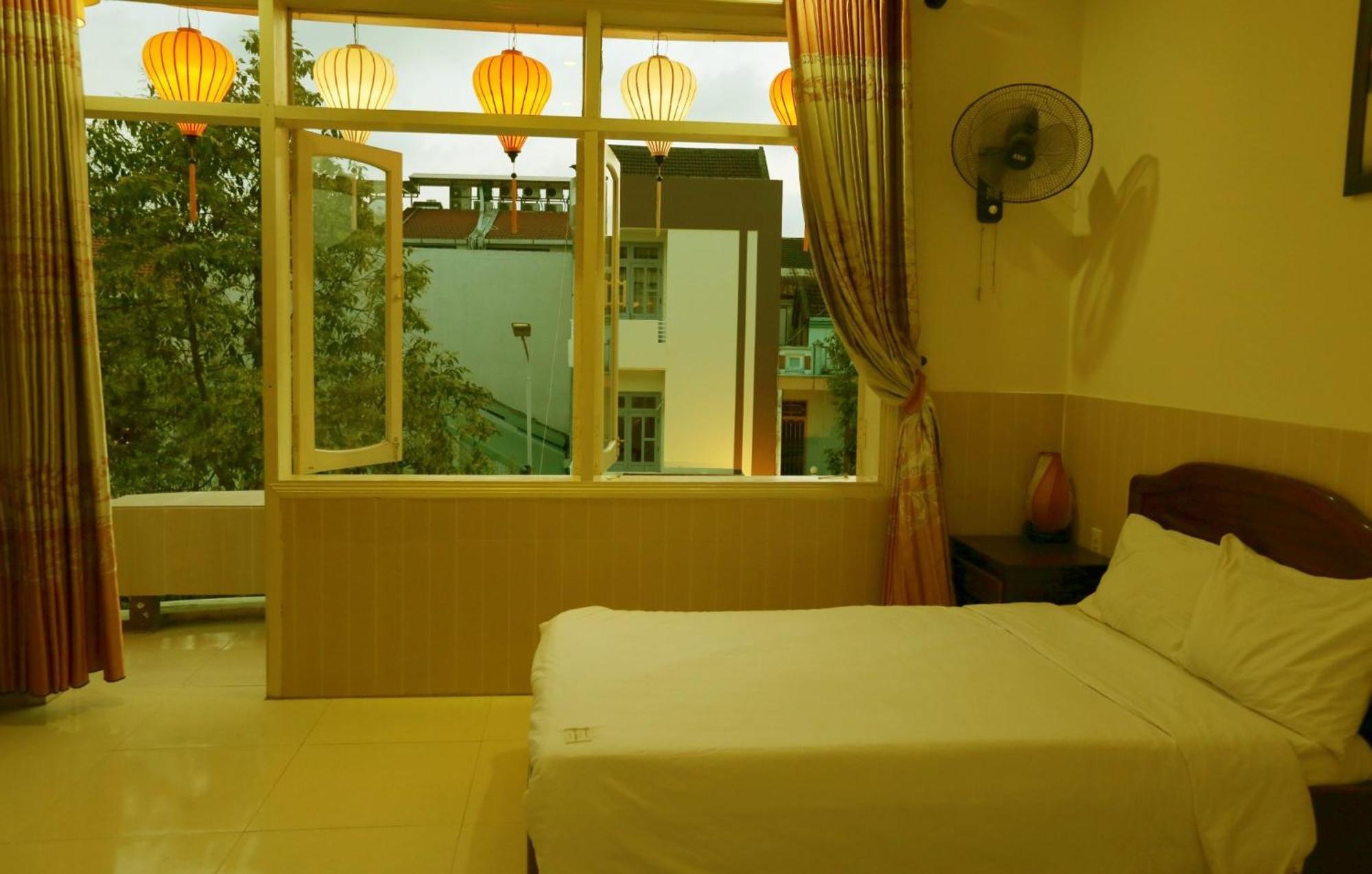 Minh Quang Hotel Хойан Экстерьер фото