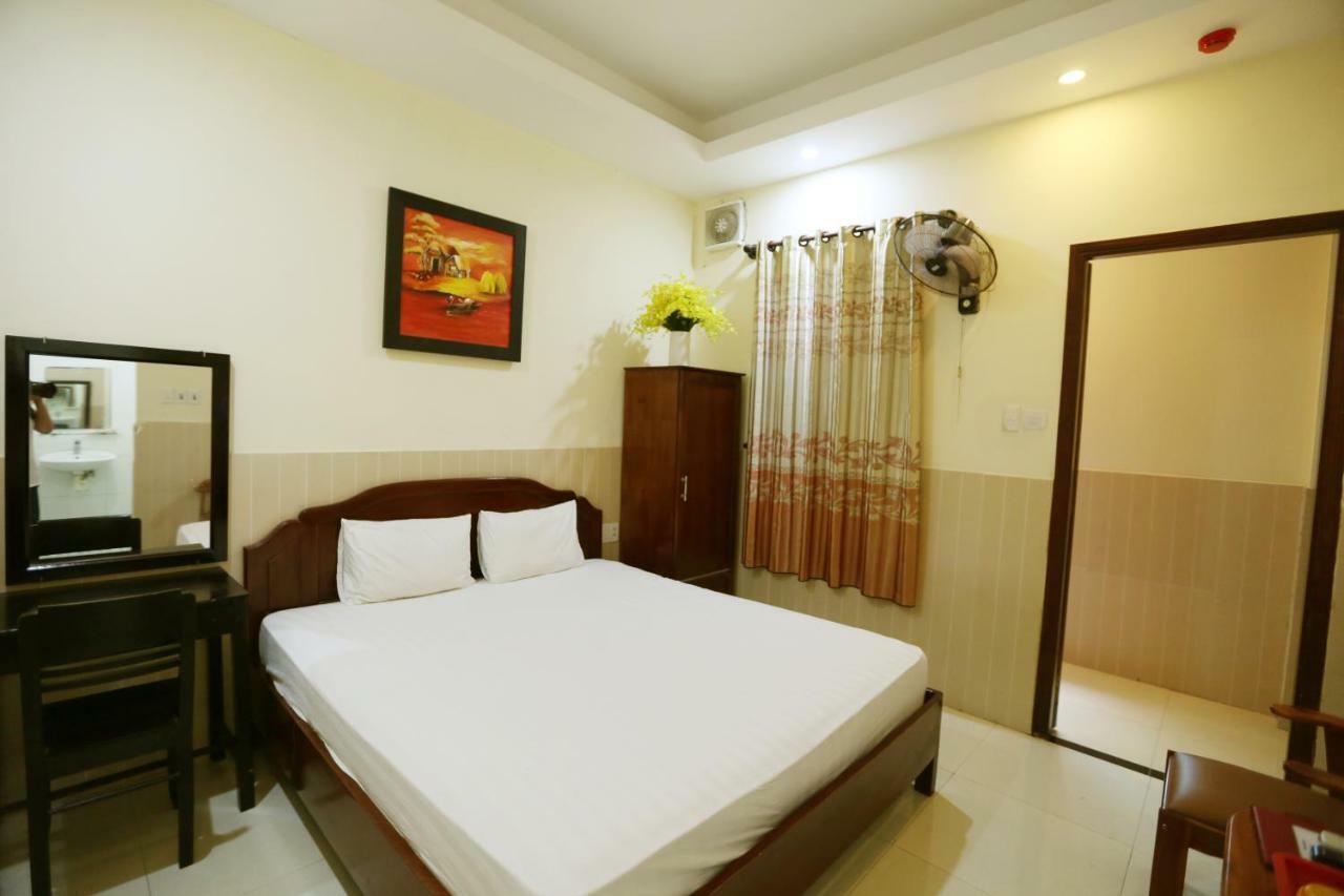 Minh Quang Hotel Хойан Экстерьер фото